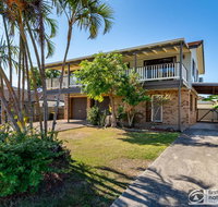 Family Holiday Haven on Boronia 100m to Beach - Tourism Hervey Bay