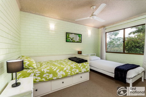 Air Conditioned Unit Stones Throw To The Waterfront. - Hervey Bay Accommodation 14