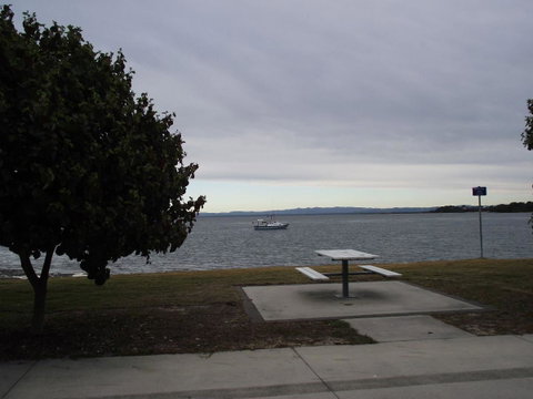 Air Conditioned Unit Stones Throw To The Waterfront. - Hervey Bay Accommodation 9