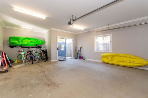 Fabulous Family Destination In Paradise Parade, Bongaree - Tourism Hervey Bay 4