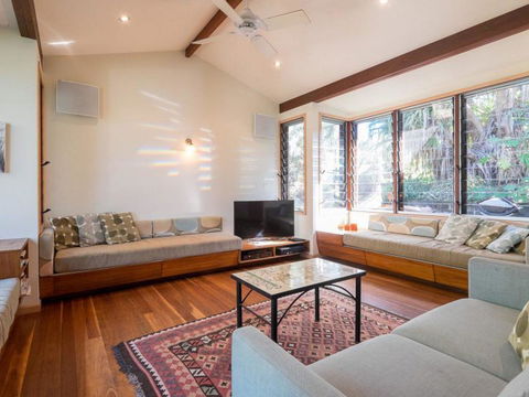 Laguna House - Hervey Bay Accommodation 4