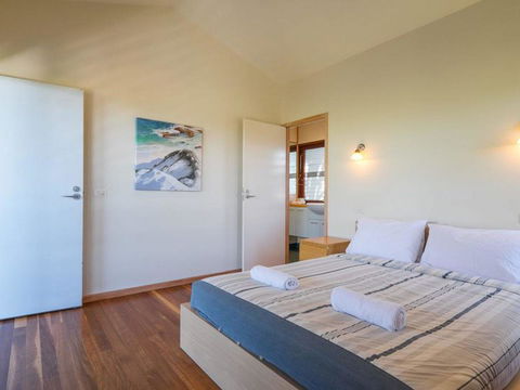 Laguna House - Hervey Bay Accommodation 7