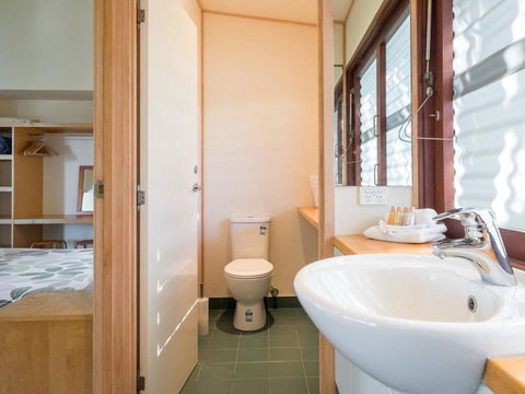 Laguna House - Hervey Bay Accommodation 10