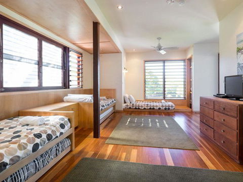 Laguna House - Hervey Bay Accommodation 1