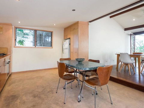 Laguna House - Hervey Bay Accommodation 2
