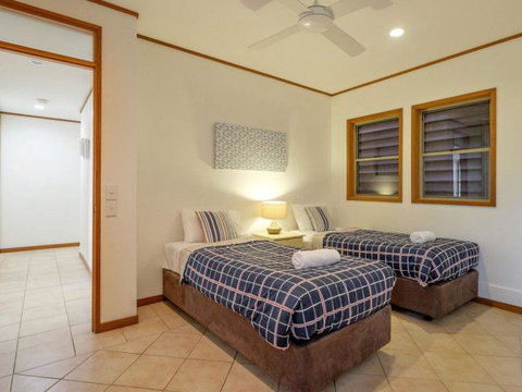 Claytons 1 By Discover Stradbroke - Hervey Bay Accommodation 8