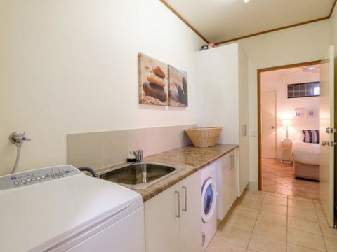 Claytons 1 By Discover Stradbroke - Hervey Bay Accommodation 20