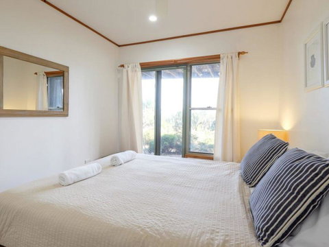 Claytons 1 By Discover Stradbroke - Hervey Bay Accommodation 6