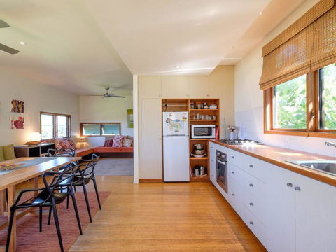 Eddies Place - Hervey Bay Accommodation 4