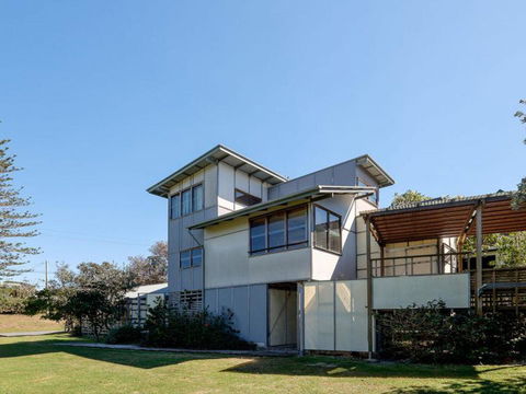 Eddies Place - Hervey Bay Accommodation 2