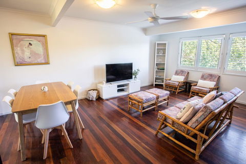 Point Break Beach House - Hervey Bay Accommodation 3