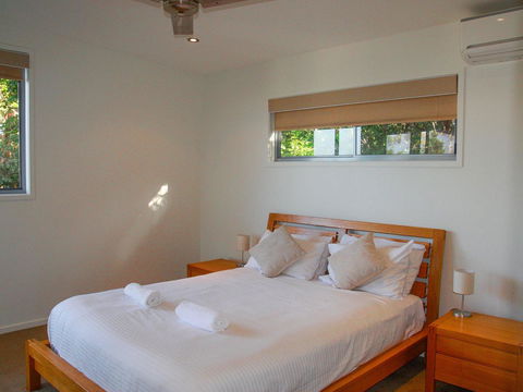 Seagrass - Tourism Hervey Bay 5