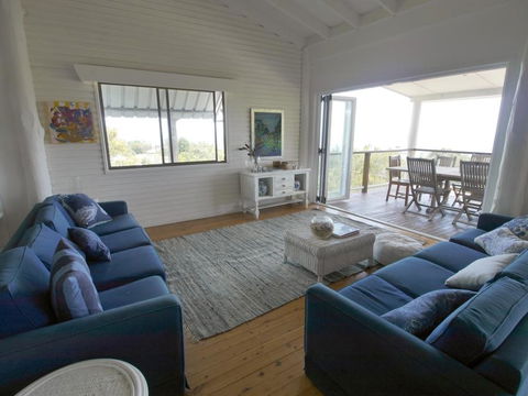 Annie's White House - Hervey Bay Accommodation 8