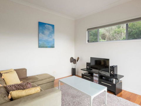 Island Time - Hervey Bay Accommodation 6
