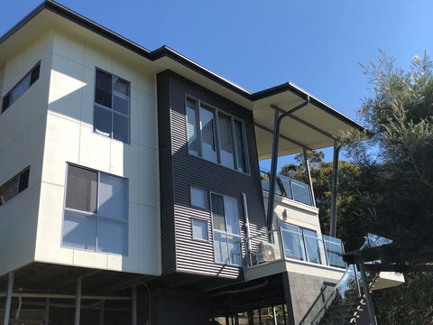 Island Time - Hervey Bay Accommodation 13
