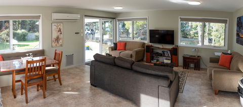 Adventure Bay Holiday Home - Hervey Bay Accommodation 4