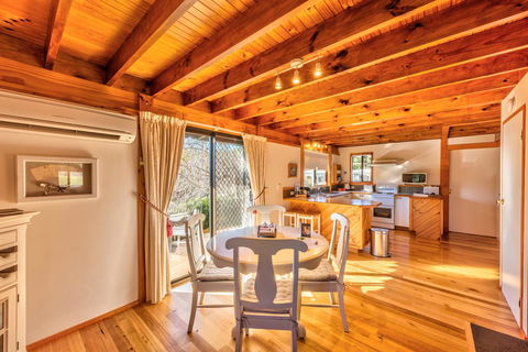 Parnella Adventure Bay, Bruny Island - Hervey Bay Accommodation 3