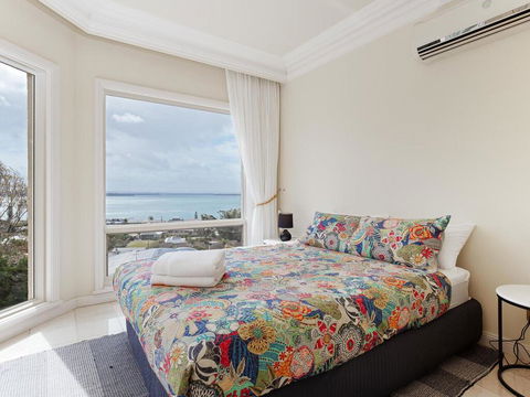 'Baylife Villa' 4a Warruga St - Large Home With WIFI, Netflix, Aircon, Linen & Spectacular Views - Tourism Hervey Bay 2