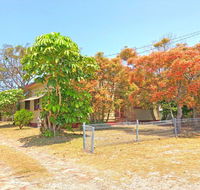 'Daves Place' 27 Rigney St - Holiday house with WIFI Aircon  Boat Parking - Tourism Hervey Bay