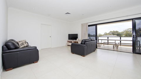 'Ocean To Beach' Luxury Hide Away - Tourism Hervey Bay 3