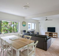 'Pandanus Cove' Apartment 5 - Hervey Bay Accommodation
