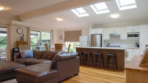 'RIVERSIDE RETREAT' 544 Ocean Drive, North Haven - Tourism Hervey Bay 3