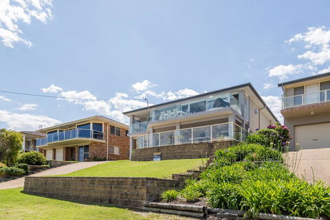 'Salt & Light' Mollymook - Tourism Hervey Bay 1