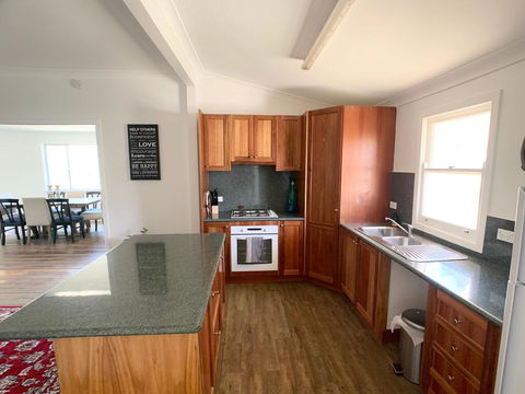 'The Wattles' - True Country Escape Near Wineries - Borenore - Hervey Bay Accommodation 1