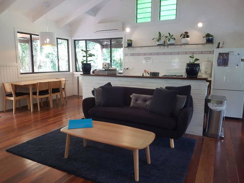 1 Bedroom Home Surrounded By Nature - Hervey Bay Accommodation 1