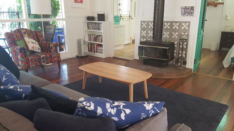1 Bedroom Home Surrounded By Nature - Hervey Bay Accommodation 3