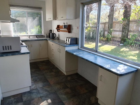 1 Spectrum Street, Rainbow Beach- Close To Shops And Main Beach - Hervey Bay Accommodation 0