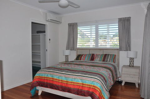 10 Double Island Drive - Modern Family Home, Centrally Located, Swimming Pool & Outdoor Area - Tourism Hervey Bay 1
