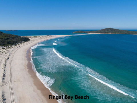 10 Garuwa Street - Fabulous Fingal - Tourism Hervey Bay 3