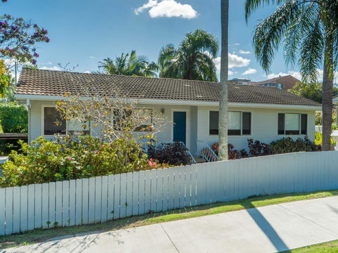 107 First Avenue - Tourism Hervey Bay 0