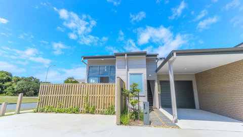 12 Sunfish Lane Beachshack - Tourism Hervey Bay 2