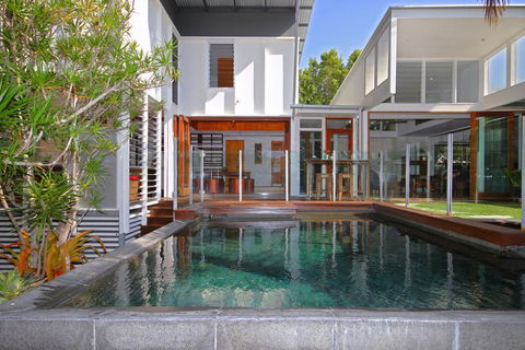 13 Ann Street, Coolum Beach, Pet Friendly, Linen Included - Tourism Hervey Bay 0