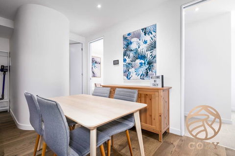 140, Cozy Lakeside Residence In The Heart Of St Kilda, 2BD2BT, Free Parking - Hervey Bay Accommodation 2