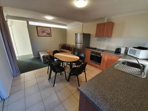 16 Lakeview Plaza - Hervey Bay Accommodation 2