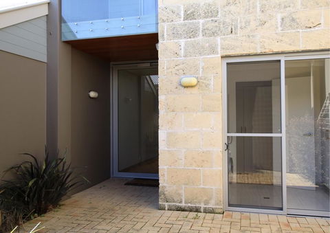 16 Seine Bay Apartment - Tourism Hervey Bay 2