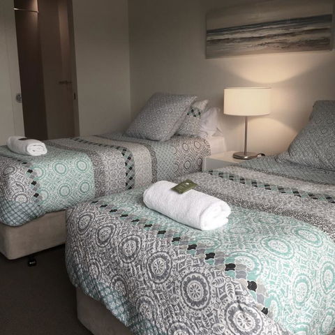 16 Seine Bay Apartment - Tourism Hervey Bay 3