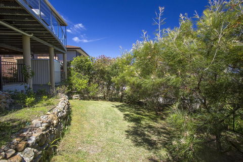 17 Canberra Crescent - Prestige Views At Burrill Lake - Hervey Bay Accommodation 2
