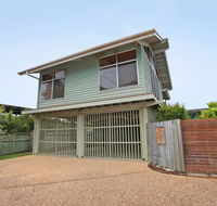 18 Northbeach Place Mudjimba Beach - Pet Friendly Linen Included WIFI - Hervey Bay Accommodation