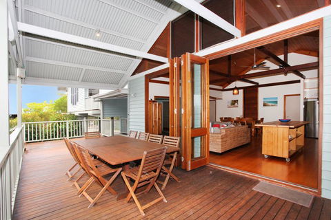 18 Northbeach Place, Mudjimba Beach - Pet Friendly, Linen Included, WIFI - Hervey Bay Accommodation 3