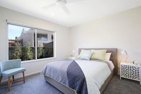 18 On Rayner - Swish Apartment Myrtleford - Tourism Hervey Bay 1
