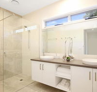 18 on Rayner - swish apartment Myrtleford - Tourism Hervey Bay