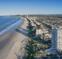 19th Avenue on the Beach - Tourism Hervey Bay