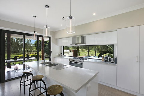 1OAK - Hervey Bay Accommodation 3