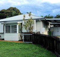 2 bedroom cottage - Tourism Hervey Bay