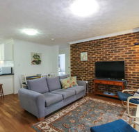 2 Bedroom St Lucia Apartment close to UQ and CityCat - Tourism Hervey Bay