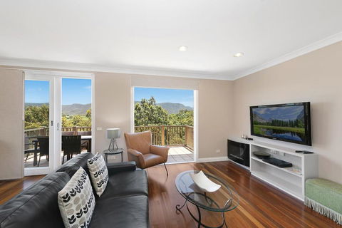 2 Bedroom Villa @ Oaks Cypress Lakes Resort - Hervey Bay Accommodation 0